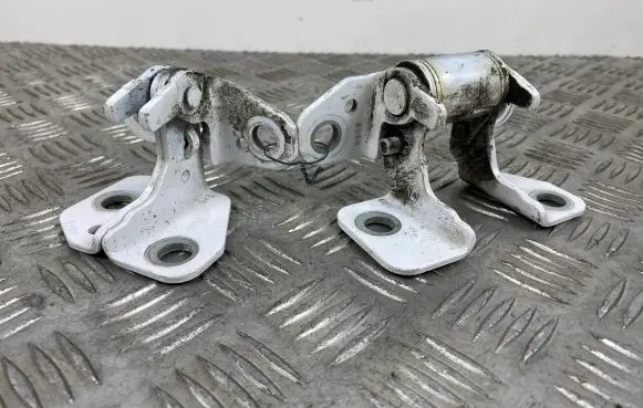 Jeep Grand Cherokee Rear door hinge set 