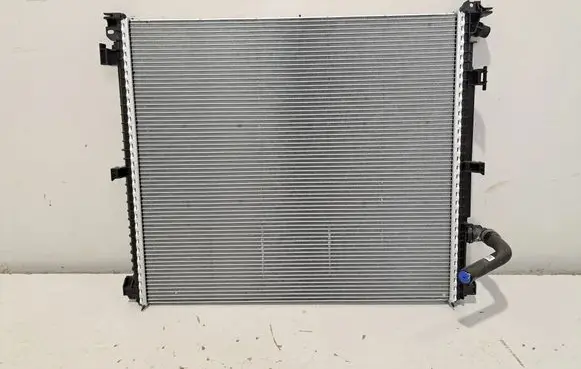 BMW X3 G01 Coolant radiator 9468695 8642747