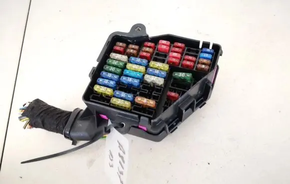 Audi A6 S6 C5 4B Fuse box set