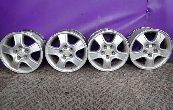 R16 alloy rim