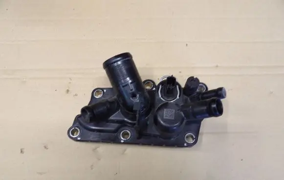 Renault Clio V Thermostat housing 110610362R 61896938
