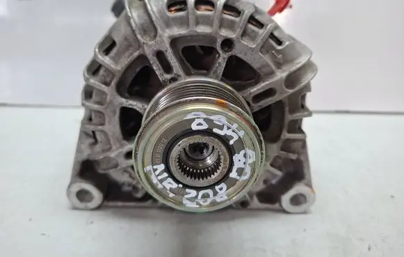 Peugeot 208 I Generator/alternator S26340208 9835689480
