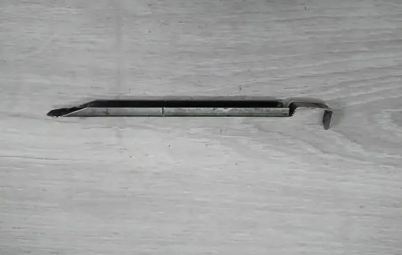 Volvo V50 Headlight/headlamp mounting bracket