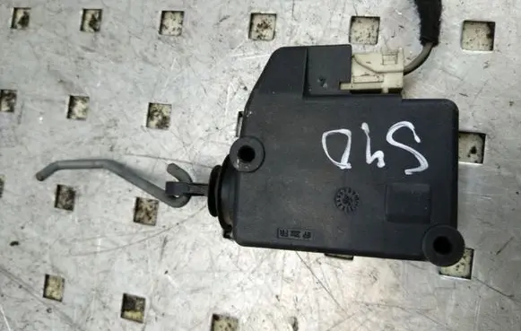 Volvo S40, V40 Central locking relay 