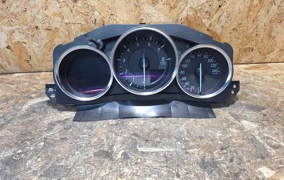 Speedometer (instrument cluster)