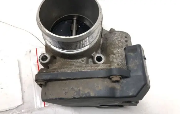 Volkswagen PASSAT CC Engine shut-off valve 06F133062Q