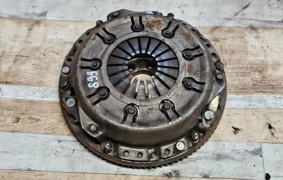 Nissan Almera Tino Clutch set kit 123119F600
