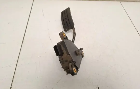 Renault Megane II Accelerator throttle pedal 8200153268