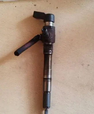 Seat Ibiza IV (6J,6P) Fuel injector 03L130277B 9643081780