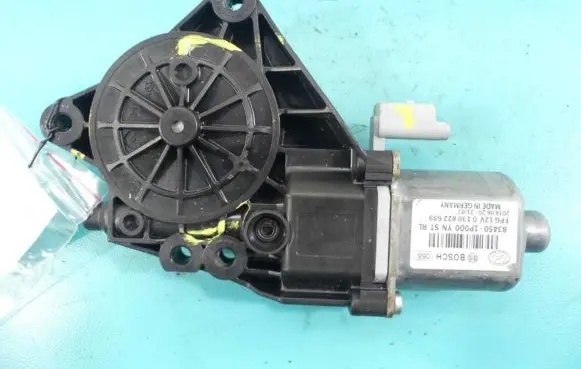 KIA Venga Rear door window regulator with motor 83450-1P000 IMPRK1192932