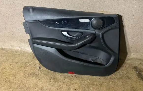 Mercedes-Benz C W205 Front door card panel trim