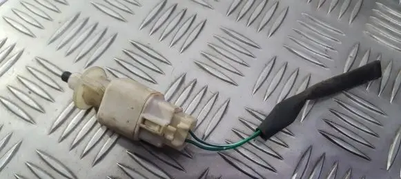 Suzuki Jimny Brake pedal sensor switch