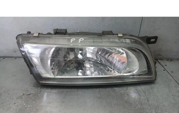 Nissan Almera Front reflector