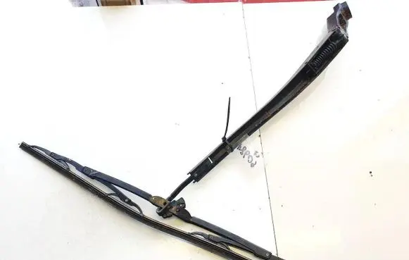 Honda Civic Front wiper blade arm