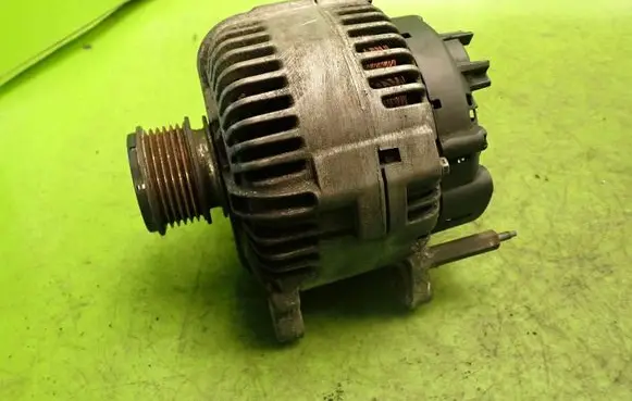 Volkswagen PASSAT B6 Generator/alternator 021903026L180A