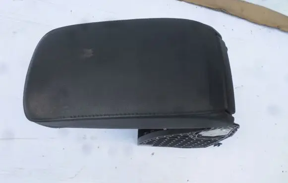 Skoda Superb B6 (3T) Armrest