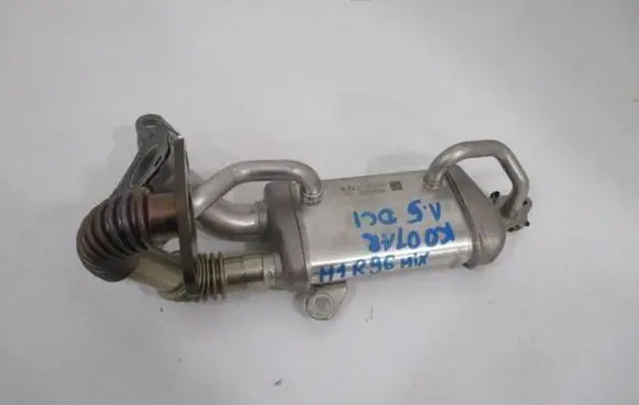 Renault Kangoo II EGR valve cooler 147357324R