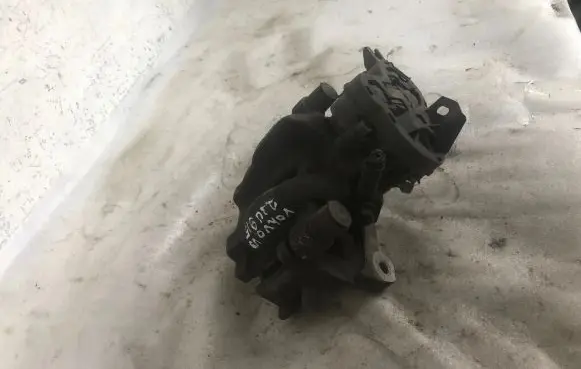 Volvo S90, V90 Rear brake caliper 32217364