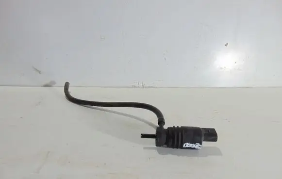 Porsche Boxster 986 Windscreen/windshield washer pump