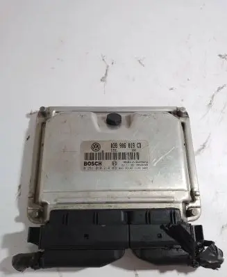Volkswagen PASSAT B5.5 Engine control unit/module 038906019CD 28SA4308 0281010218