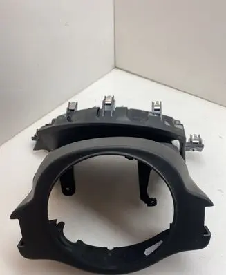 Maserati Levante Steering wheel trim 670043352