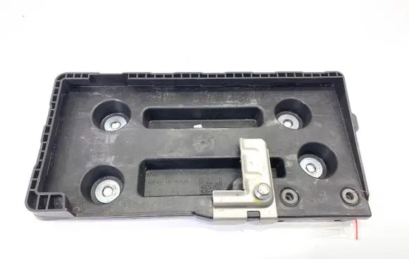 Skoda Superb B8 (3V) Battery bracket 3Q0804869A