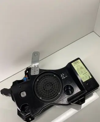 Audi A3 S3 8P Subwoofer speaker 8P4035382B 7606500230