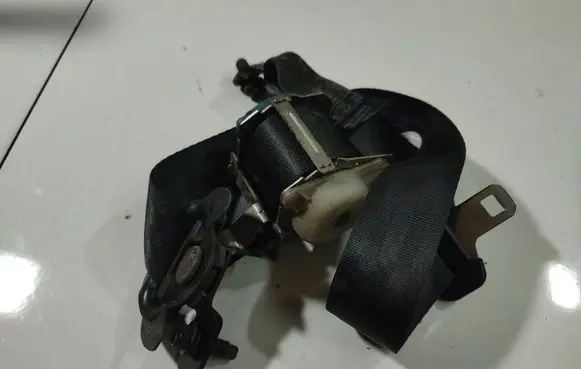 KIA Ceed Rear seatbelt 898201H500EG