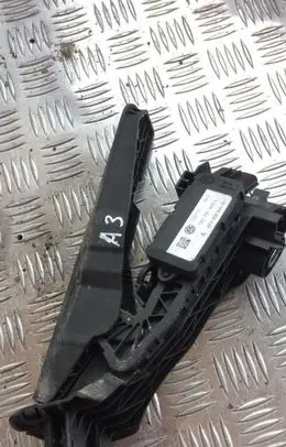 Audi A3 S3 8P Accelerator throttle pedal 1k1721503l