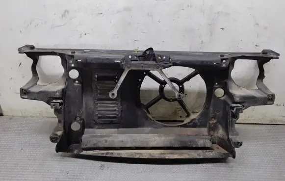 Volkswagen Golf III Radiator support slam panel