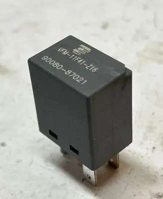 Toyota Yaris Other relay 9008087021 VFM11F41Z16