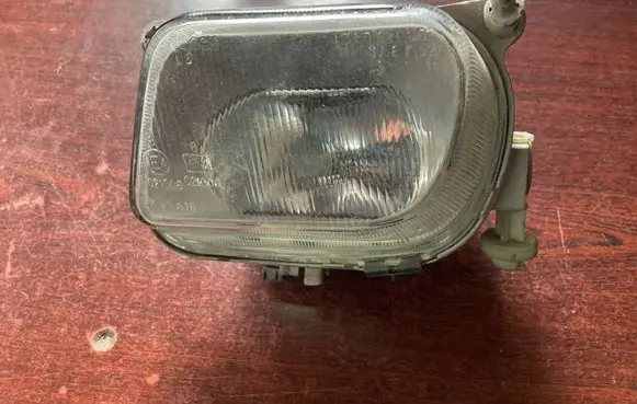 Mercedes-Benz E W210 Front fog light A2108200156