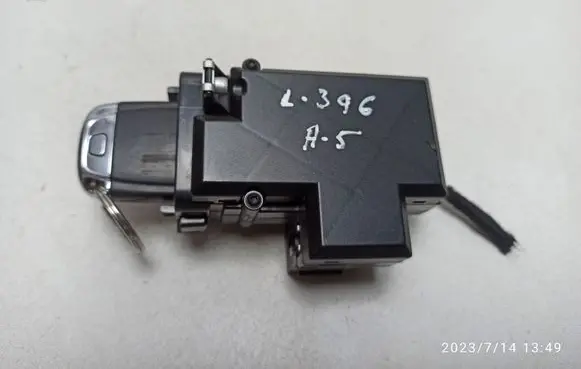 Audi A5 Sportback 8TA Ignition lock 8K0909131D