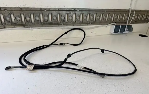 Opel Vivaro Radio antenna 93851330 8200258618