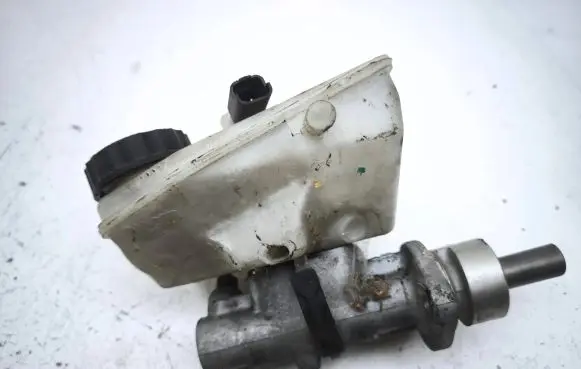 Peugeot 406 Master brake cylinder 0204221137
