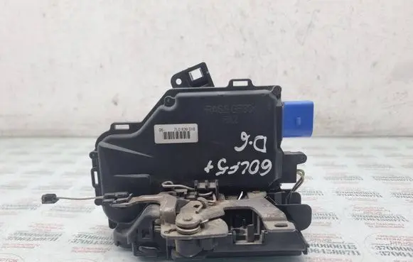 Volkswagen Golf Plus Rear door lock 7L0839016