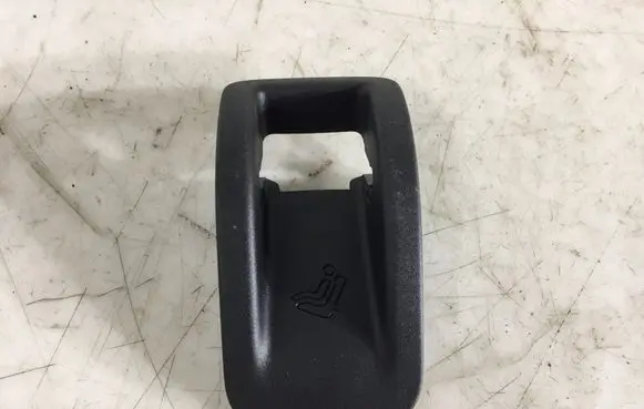 Volkswagen Touareg II ISOFIX cover 7P6887233A