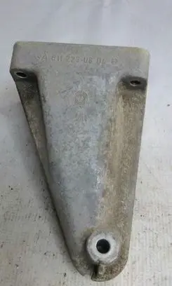 Mercedes-Benz E W211 Engine mounting bracket A6112230804