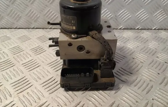 Volkswagen Golf IV ABS Pump 1J0907379G