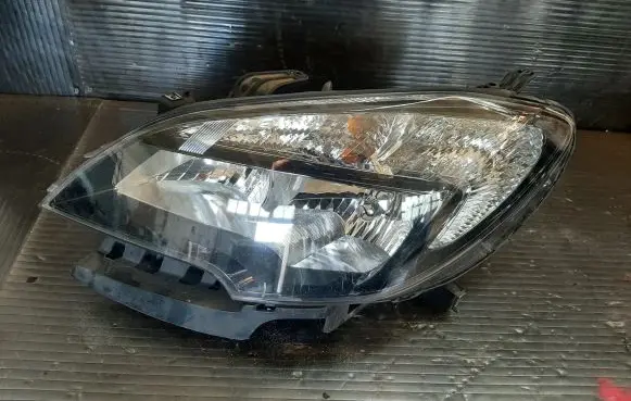 Opel Mokka Headlight/headlamp 95440409