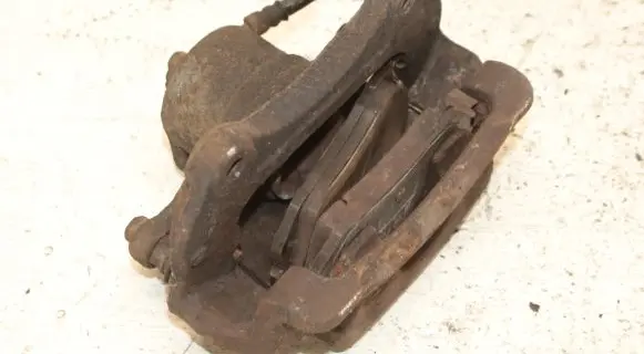 Hyundai i40 Front brake caliper
