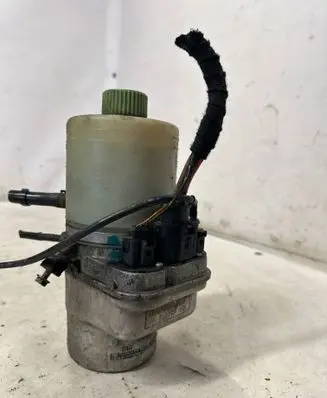 Volkswagen Polo IV 9N3 Power steering pump 6Q1423051AP 6Q042315 512798