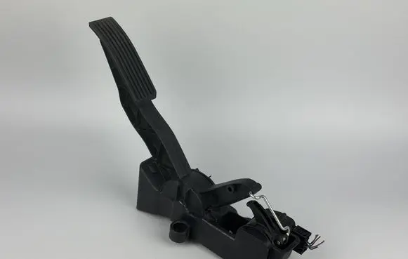Mercedes-Benz A W169 Accelerator throttle pedal A1693000304 161104