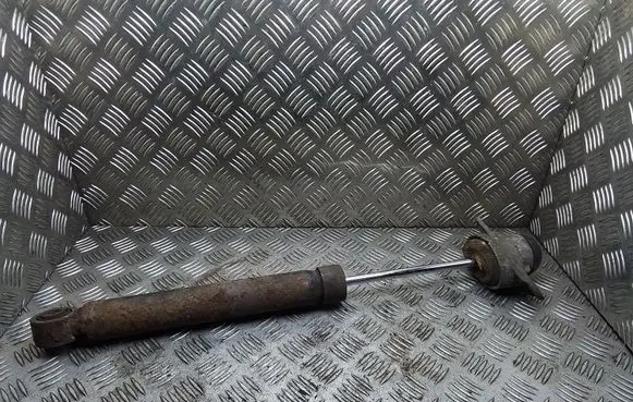 Skoda Octavia Mk2 (1Z) Rear shock absorber/damper