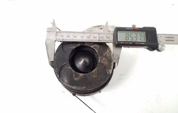 Mercedes-Benz S W220 Piston with connecting rod 