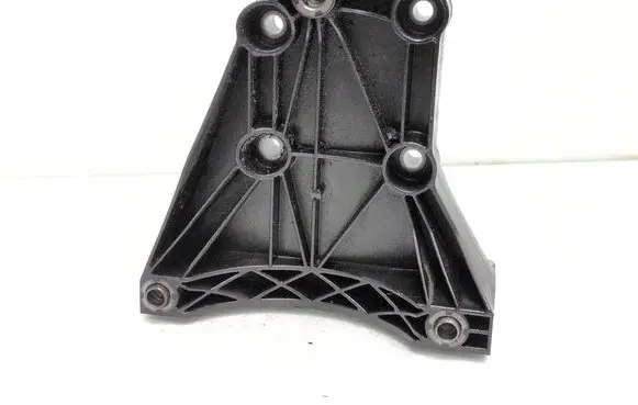 BMW 5 E60 E61 A/C compressor mount bracket 7792202 64557792202