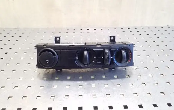 Mercedes-Benz Sprinter W906 Climate control unit A9068300485KZ 5HB009011 74553303