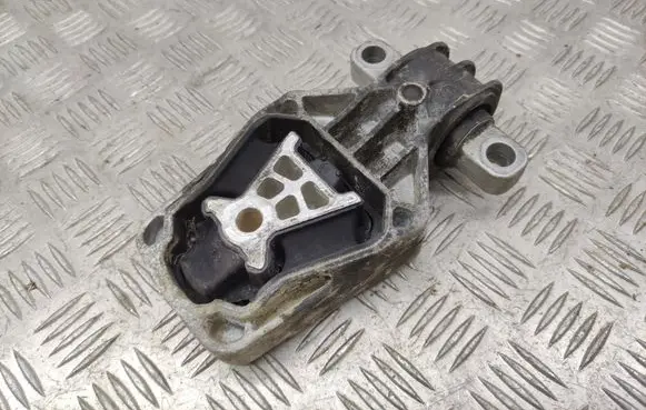 Mercedes-Benz B W246 W242 Engine mount bracket A2462101209