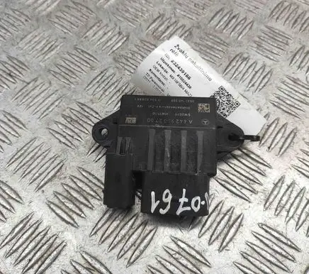 Mercedes-Benz ML W166 Glow plug pre-heat relay A6429002700