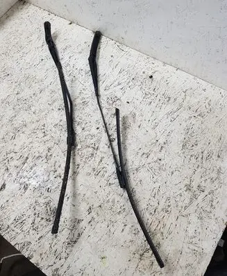 Audi A4 S4 B8 8K Windshield/front glass wiper blade 